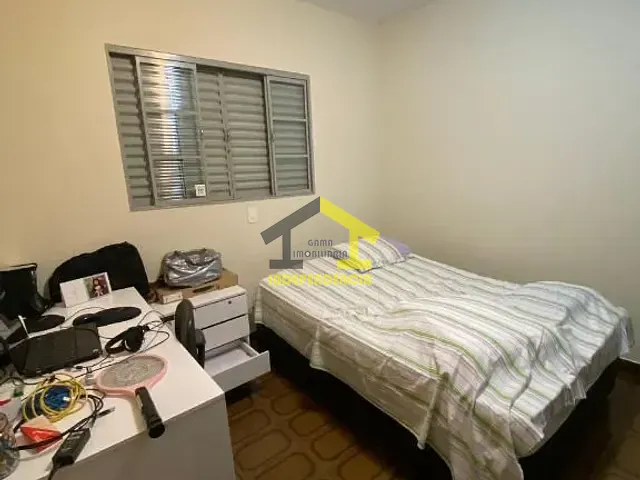 Casa com 135m² 3 quartos e 2 banheiros, à venda, no bairro Parque São Francisco em Itatiba