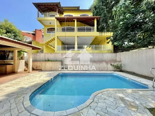 Casa com 503m² 4 quartos e 5 banheiros, à venda, no bairro Nova Higienopolis em Jandira