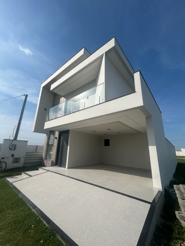 Casa com 210m² 4 quartos e 5 banheiros, à venda, no bairro Cidade Jardim em Campos dos Goytacazes