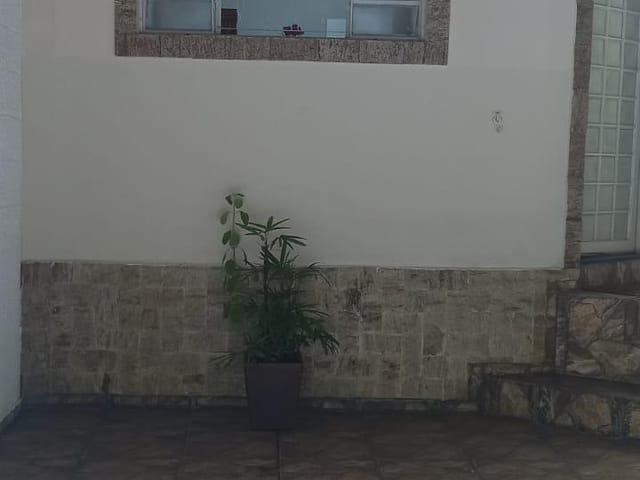 Casa com 125m² 2 quartos e 1 banheiro, à venda, no bairro Residencial Mombaça I em Pindamonhangaba