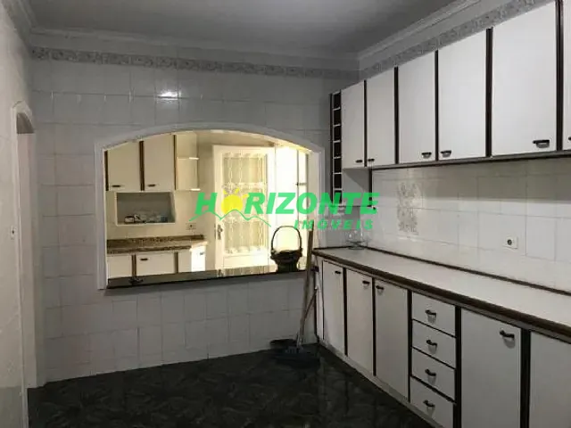 Casa com 360m² 4 quartos e 5 banheiros, para alugar, no bairro Urbanova em São José dos Campos