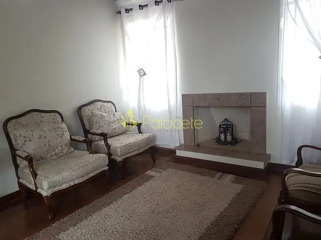 Casa com 650m² 3 quartos e 2 banheiros, à venda, no bairro Socorro em Pindamonhangaba