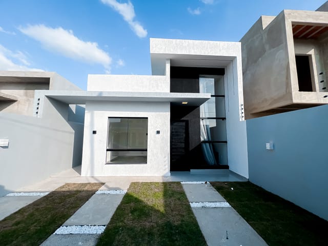 Casa 2 quartos e 2 banheiros, à venda, no bairro Parque Tarcisio Miranda em Campos dos Goytacazes