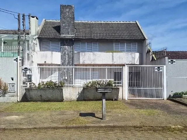 Casa com 160m² 4 quartos e 5 banheiros, à venda, no bairro Centro em Guaratuba