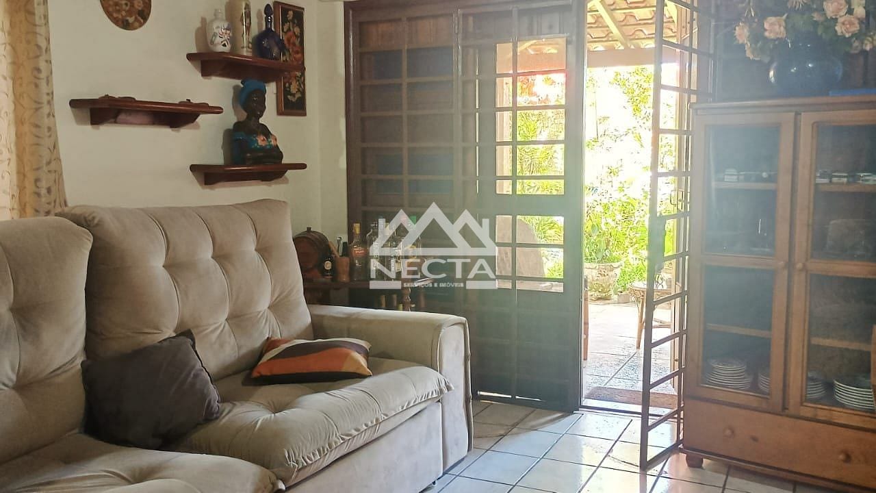 Casa, 2 quartos, 157 m² - Foto 1