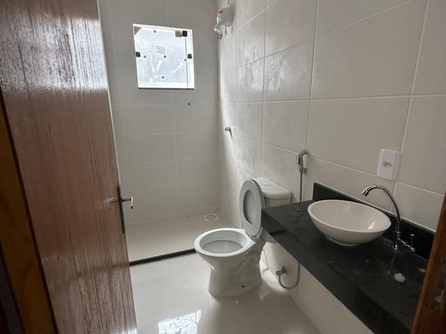 Casa 2 quartos e 1 banheiro, à venda, no bairro Cidade Jardim em Campos dos Goytacazes
