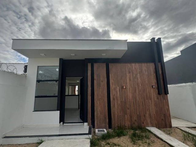 Casa 2 quartos e 1 banheiro, à venda, no bairro Cidade Jardim em Campos dos Goytacazes