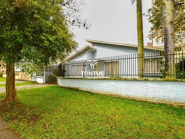 Casa com 322m² 3 quartos e 3 banheiros, para alugar, no bairro Ahú em Curitiba