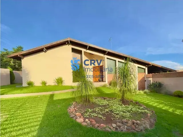 Casa com 1166m² 3 quartos e 3 banheiros, à venda, no bairro Centro em Rolândia
