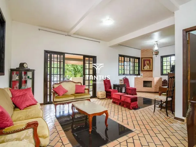 Casa com 732m² 5 quartos e 7 banheiros, à venda, no bairro Vila Franca em Piraquara