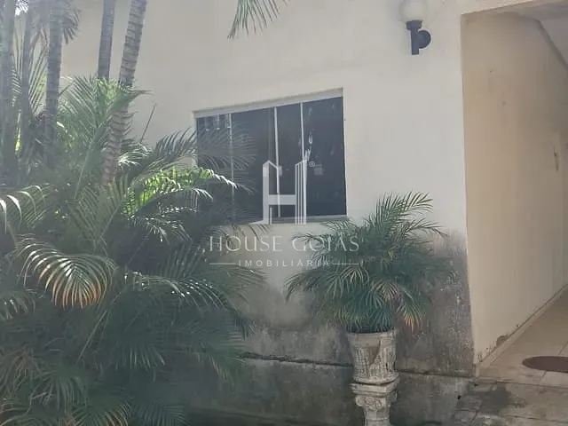 Casa com 481m² 2 quartos e 1 banheiro, à venda, no bairro Vila Rosa em Goiânia