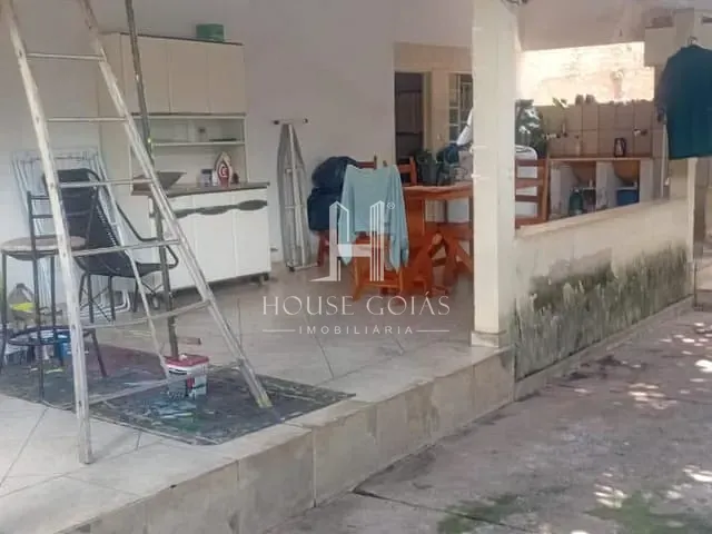 Casa com 481m² 2 quartos e 1 banheiro, à venda, no bairro Vila Rosa em Goiânia
