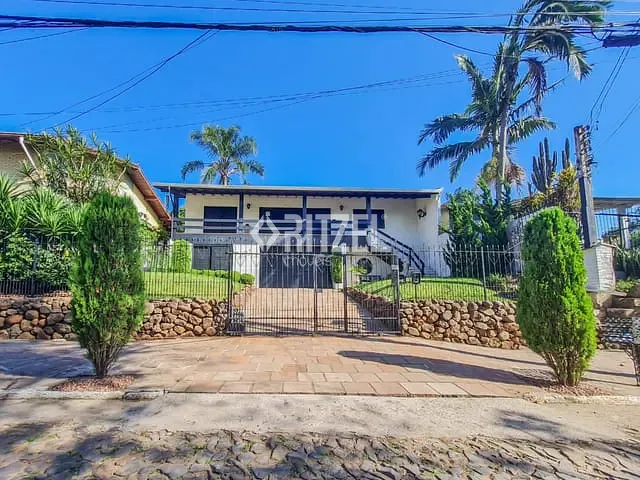 Casa 3 quartos e 4 banheiros, para alugar, no bairro Boa Vista em Novo Hamburgo