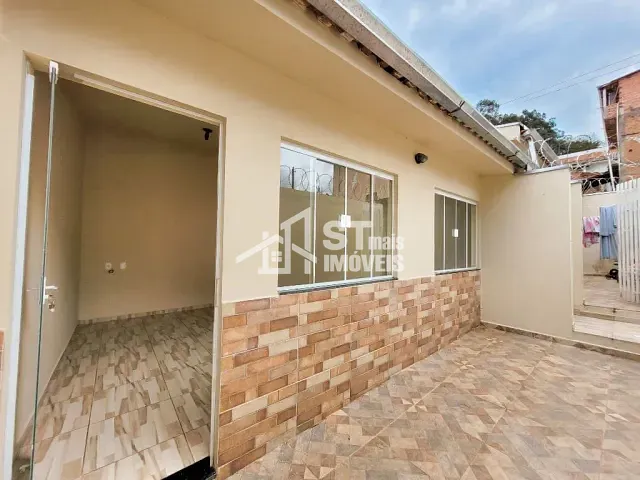 Casa com 300m² 2 quartos e 1 banheiro, à venda, no bairro Jardim Alvorada em Andradas