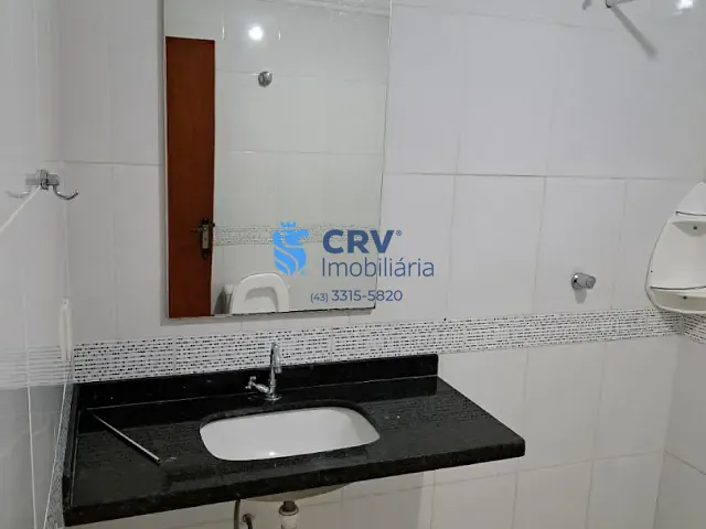 Casa com 252m² 3 quartos e 2 banheiros, à venda, no bairro Conjunto Habitacional Alexandre Urbanas em Londrina