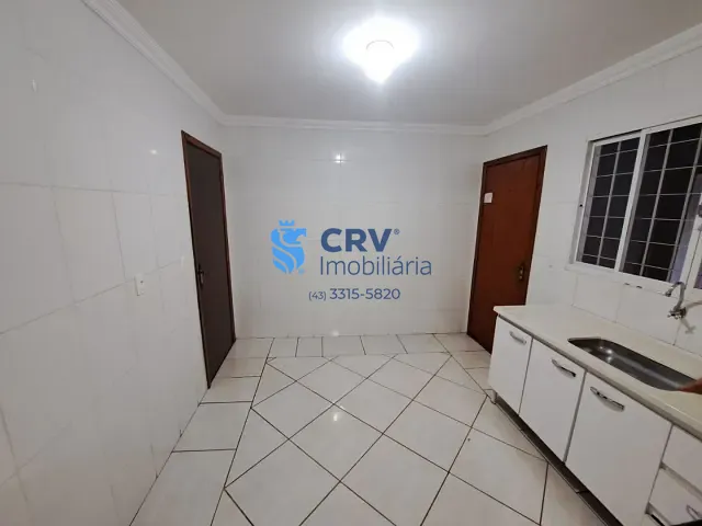 Casa com 252m² 3 quartos e 2 banheiros, à venda, no bairro Conjunto Habitacional Alexandre Urbanas em Londrina
