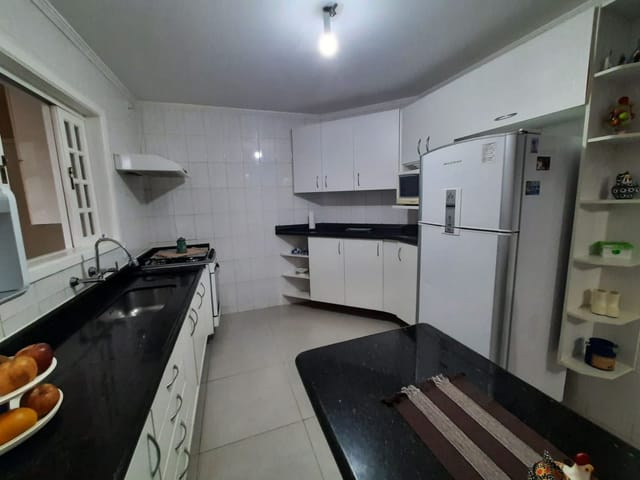 Casa com 250m² 4 quartos e 3 banheiros, à venda, no bairro Urbanova em São José dos Campos