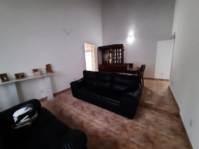 Casa com 250m² 4 quartos e 3 banheiros, à venda, no bairro Urbanova em São José dos Campos