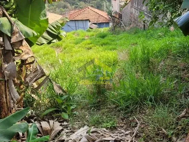 Casa com 320m² 2 quartos e 1 banheiro, à venda, no bairro Vila Cruzeiro em Itatiba