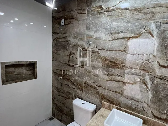 Casa com 219m² 3 quartos e 1 banheiro, à venda, no bairro Jardim Helvécia em Aparecida de Goiânia