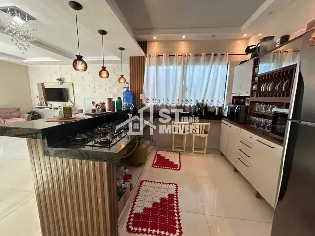 Casa com 200m² 3 quartos e 2 banheiros, à venda, no bairro Parque São Cristovão em Andradas