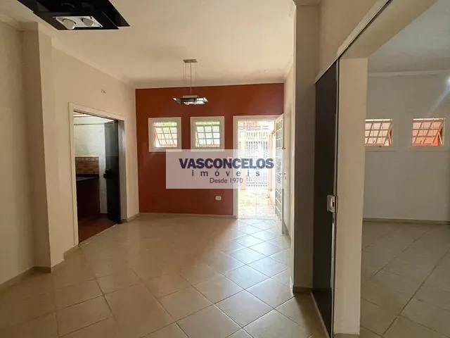 Casa com 250m² 4 quartos e 5 banheiros, à venda ou para alugar, no bairro Bosque dos Eucaliptos em São José dos Campos