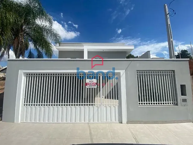 Casa com 200m² 3 quartos e 2 banheiros, à venda, no bairro Conjunto Habitacional Agostinho Alcala em Porto Feliz