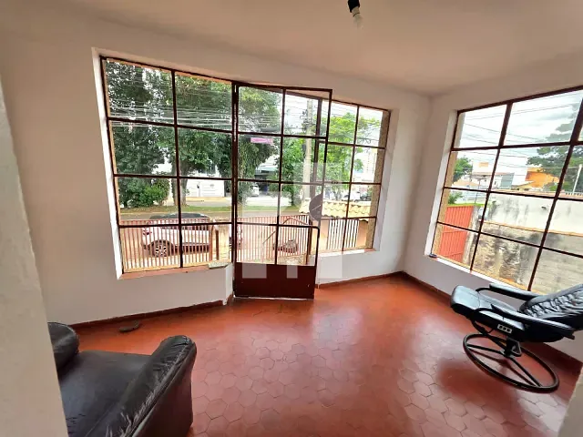 Casa com 750m² 4 quartos e 2 banheiros, à venda, no bairro Vila Progresso em Jundiaí