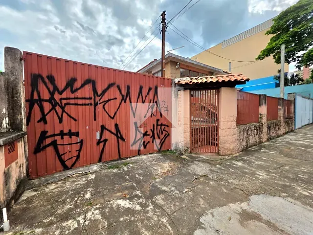 Casa com 750m² 4 quartos e 2 banheiros, à venda, no bairro Vila Progresso em Jundiaí