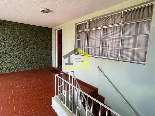 Casa com 200m² 2 quartos e 2 banheiros, à venda, no bairro Vila Santa Cruz em Itatiba
