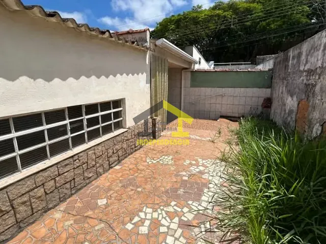 Casa com 200m² 2 quartos e 2 banheiros, à venda, no bairro Vila Santa Cruz em Itatiba