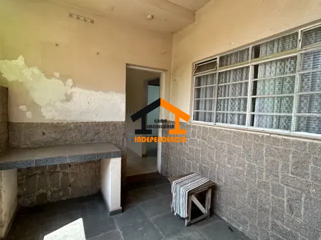 Casa com 200m² 2 quartos e 2 banheiros, à venda, no bairro Vila Santa Cruz em Itatiba