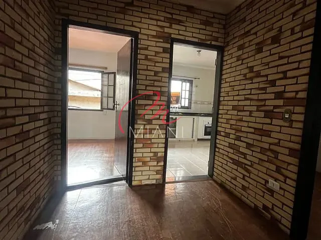 Casa 5 quartos e 2 banheiros, à venda, no bairro Jardim D'Abril em São Paulo