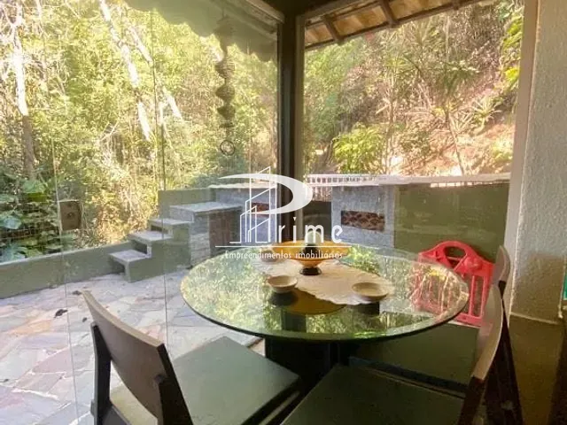 Casa com 1000m² 3 quartos e 7 banheiros, à venda, no bairro Badu em Niterói