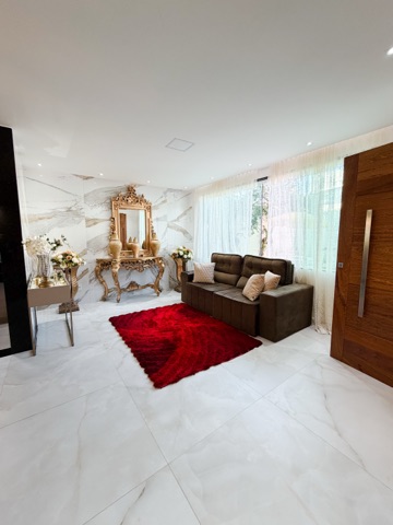 Casa com 200m² 3 quartos e 3 banheiros, à venda, no bairro Jardim Vitória em Macaé