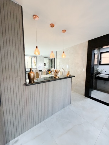 Casa com 200m² 3 quartos e 3 banheiros, à venda, no bairro Jardim Vitória em Macaé