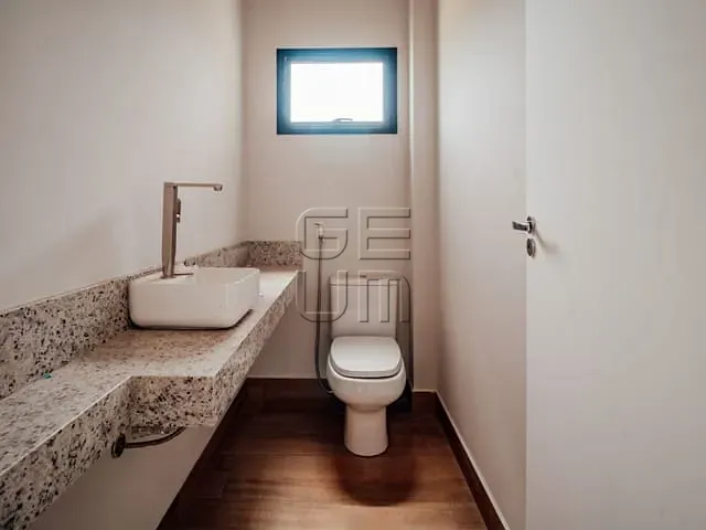 Casa com 1000m² 4 quartos e 5 banheiros, à venda, no bairro Estância Santa Paula em Londrina