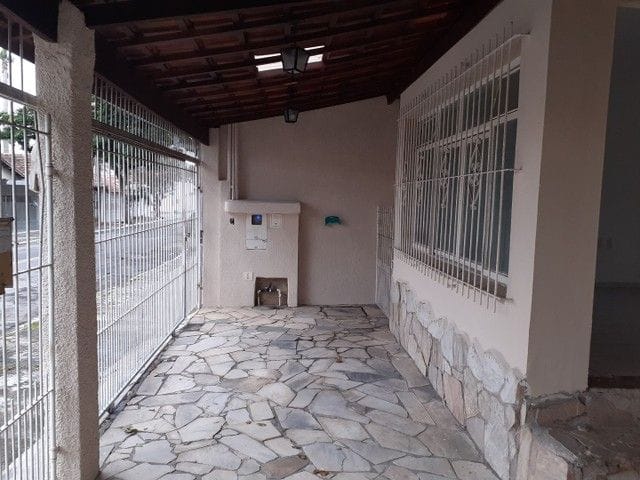 Foto do Casa - Casa com 3 dormitórios para alugar, 173 m² por R$ 2.500,00/mês - Jardim Bela Vista - São José dos Campos/SP | INDEPENDENCE NEGOCIOS IMOBILIARIOS LTDA