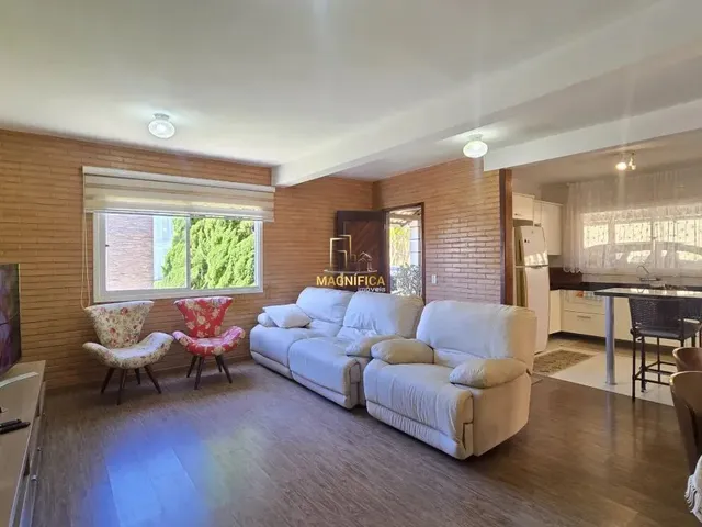 Casa 2 quartos e 4 banheiros, para alugar, no bairro Cachoeira em Curitiba