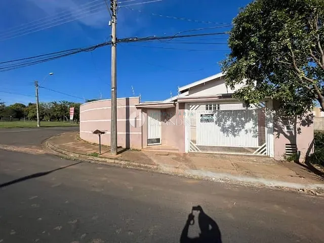 Casa com 300m² 3 quartos e 2 banheiros, à venda, no bairro Jardim Conquista em Artur Nogueira