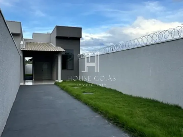 Casa com 220m² 3 quartos e 2 banheiros, à venda, no bairro Residencial Tuzimoto em Goiânia