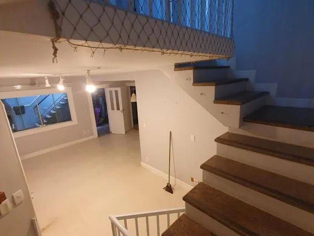Casa 3 quartos e 4 banheiros, à venda, no bairro Centro em Macaé
