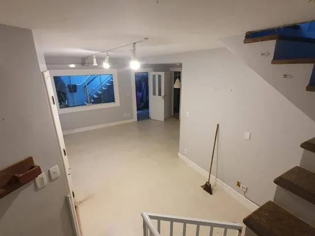Casa 3 quartos e 4 banheiros, à venda, no bairro Centro em Macaé