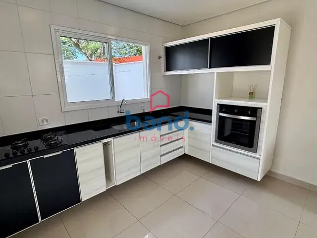 Casa com 143m² 2 quartos e 2 banheiros, à venda, no bairro Centro em Porto Feliz