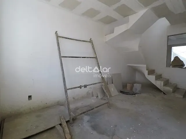 Casa com 142m² 3 quartos e 2 banheiros, à venda, no bairro Santa Amélia em Belo Horizonte