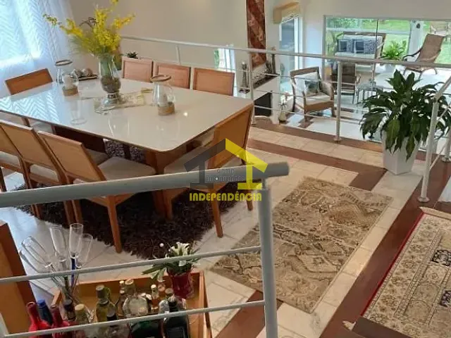 Casa com 600m², à venda, no bairro Jardim do Golf I em Jandira