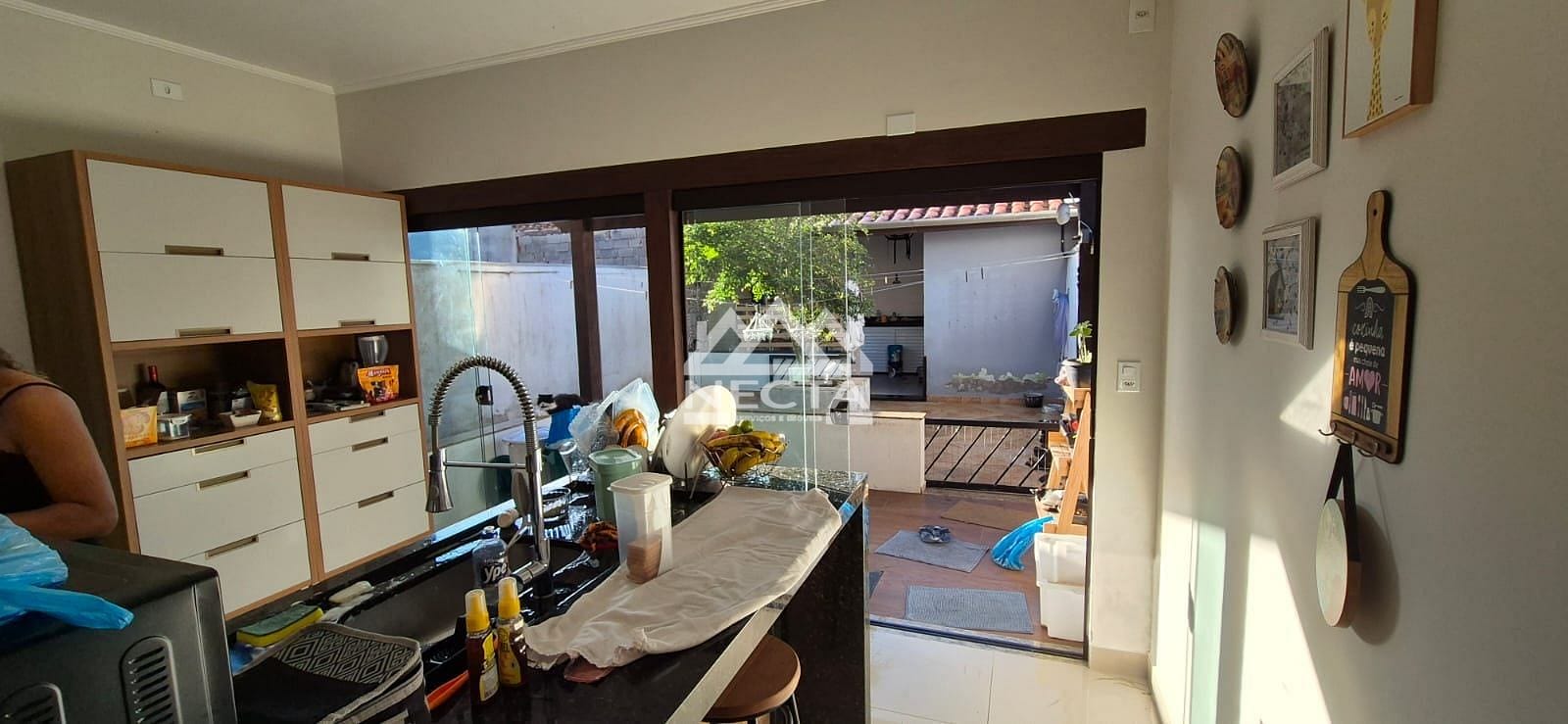 Casa, 2 quartos, 140 m² - Foto 1