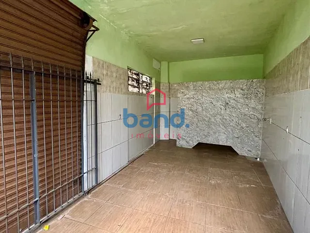 Casa com 242m² 4 quartos e 4 banheiros, à venda, no bairro Centro em Porto Feliz