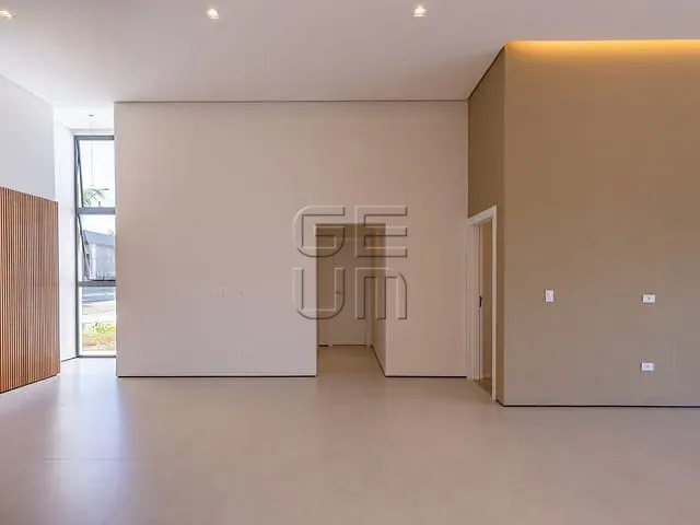 Casa com 721m² 3 quartos e 4 banheiros, à venda, no bairro Jardim União em Cambé