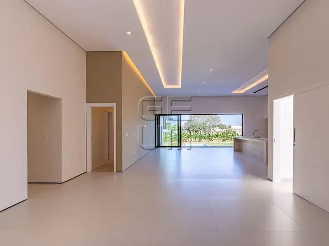 Casa com 721m² 3 quartos e 4 banheiros, à venda, no bairro Jardim União em Cambé